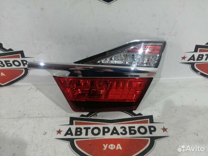 Фонарь внутренний правый toyota camry 50 15-18