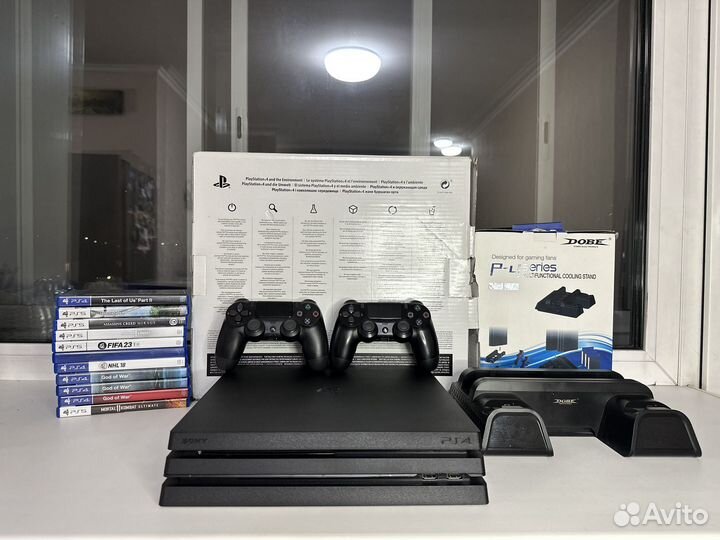 Sony playstation 4 pro 1tb+2геймпада+500 игр