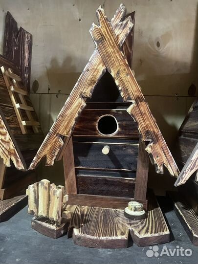 Кормушка для птиц (скворечник)