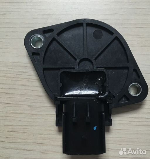 Датчик распредвала Волга Сайбер