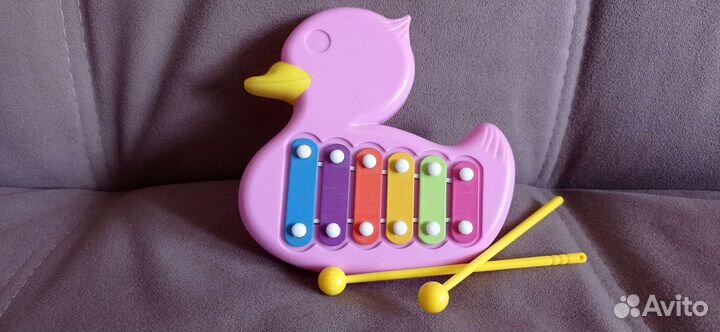 Развивающие игрушки для малышей пакетом