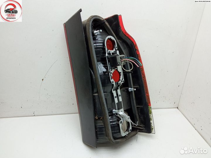 Фонарь задний левый б/у Volvo V70 (2000-2007) 12111710