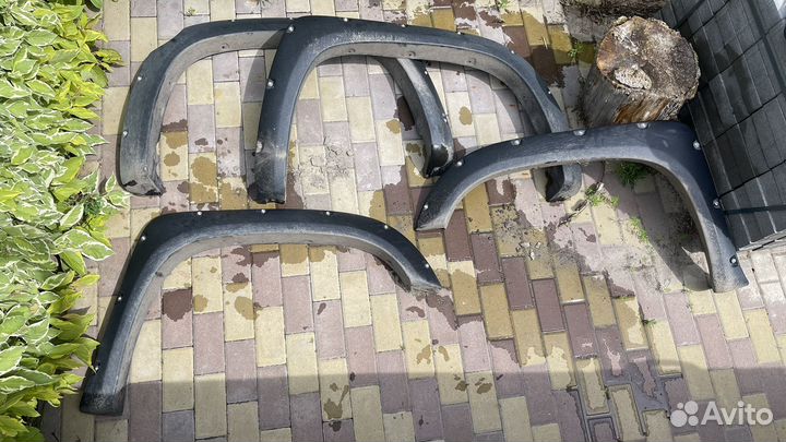 Фендера для toyota tundra 214-2021