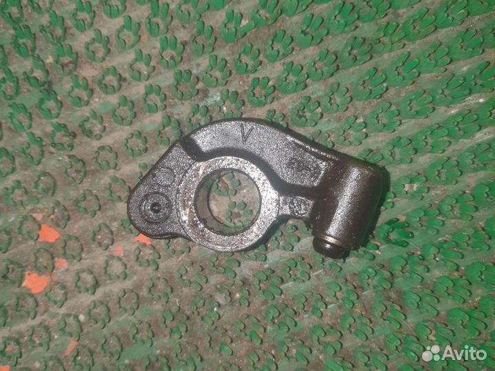 Рокер клапана Додж Караван 3.0 6g72 12-клап