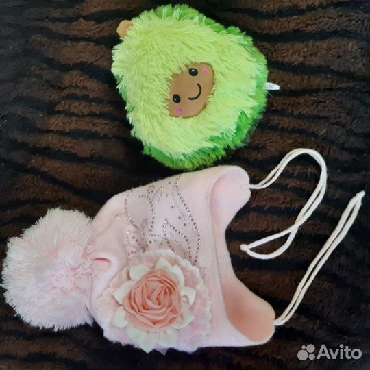 Шапки зима и осень от 2 ух лет до 4 лет