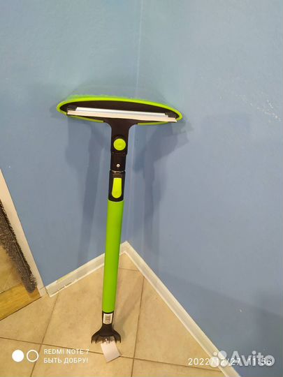 Щетка-скребок телескопическая для автомобиля