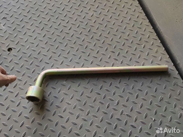 Балонный ключ 38