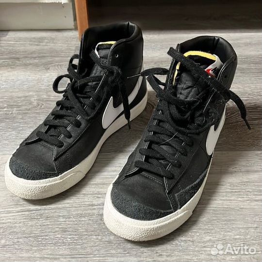 Nike blazer mid 77 black