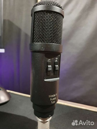Студийный конденсаторный микрофон Октава мк 319