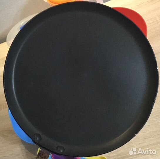 Посуда пакетом: сковорода,дуршлаг,кувшин и др