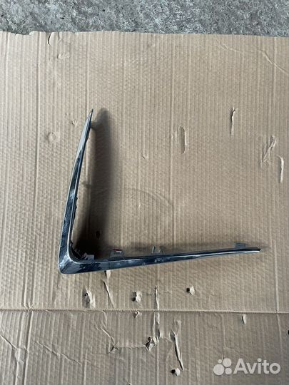 Хром решетки радиатора передний левый Lexus es 7