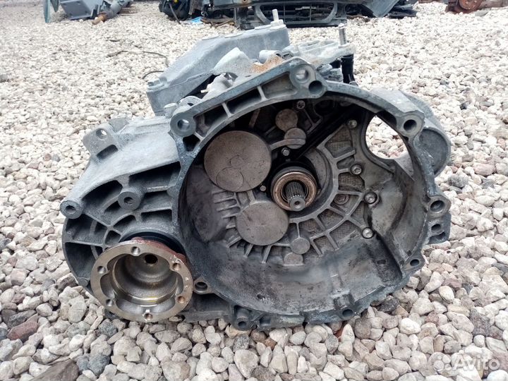 VW Touran 1.9tdi МКПП 6 скоростей с 08г BLS BXE