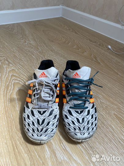 Футзалки adidas