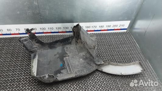 Клык бампера задний правый mitsubishi pajero 4 (XN