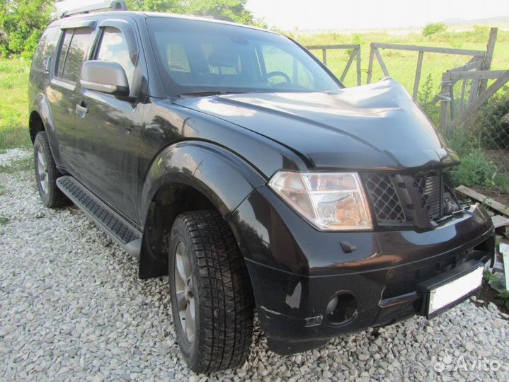 Стекло багажника, Nissan Pathfinder