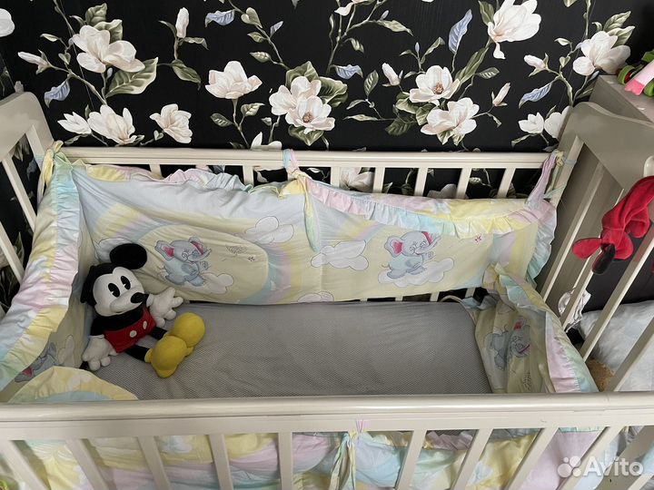 Детская кроватка