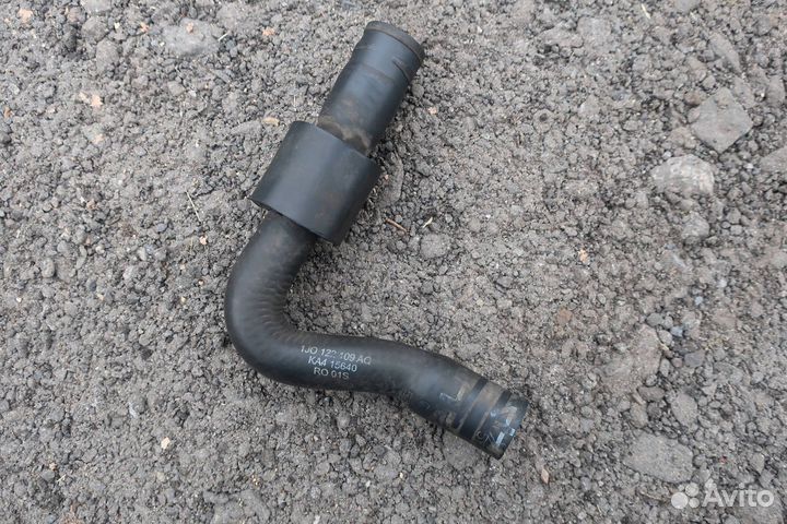 Патрубок системы охлаждения 1J0122109AQ