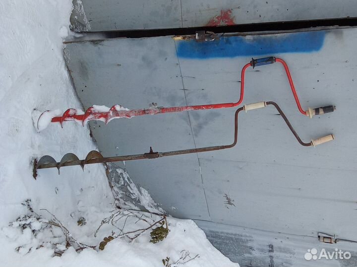 Ручной бур для зимней рыбалки