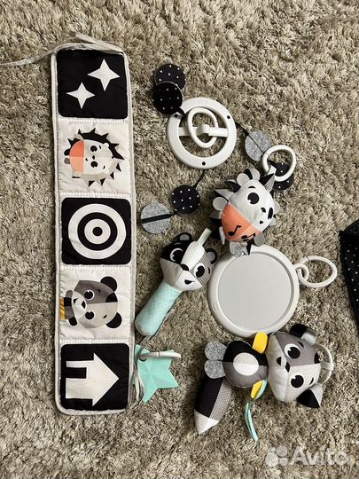 Развивающий коврик tiny love День и ночь