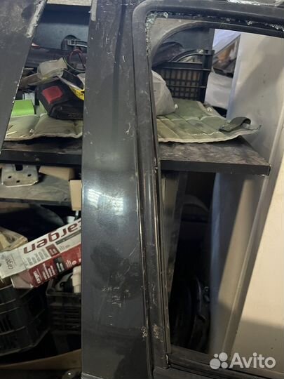 Дверь передняя правая Рено Дастер