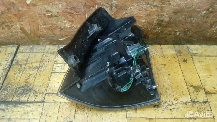 Фонарь наружный задний левый Mitsubishi Outlander