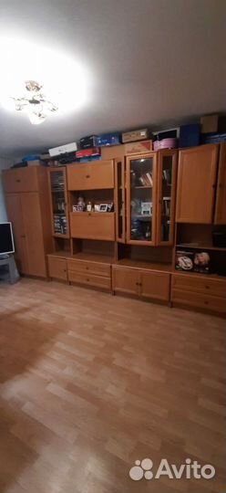 Стенка в гостиную