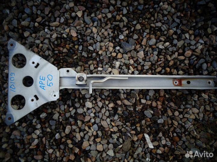 Планка телевизора Nissan Elgrand APE50 VQ35