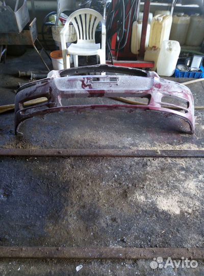 Бампер toyota avensis