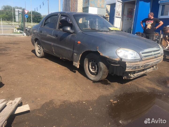 Стойка передняя правая Chevrolet lanos 1.5 A15SMS