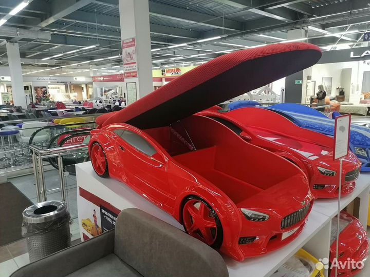 Кровать машина