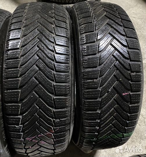 Michelin Alpin 6 205/60 R16