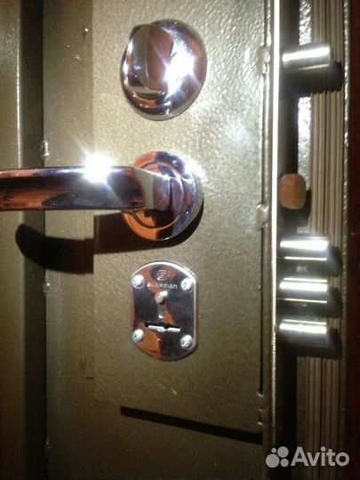 Вскрытие авто,вскрытие замков,сейфы,ремонт,замена