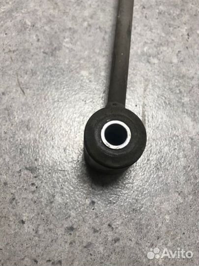 Стойка стабилизатора задняя Mercedes-Benz Cls350