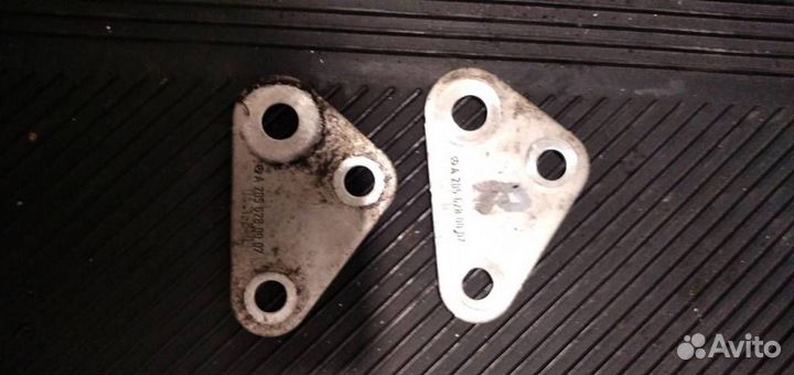 Кронштейн крепление рулевой рейки Mercedes-Benz G