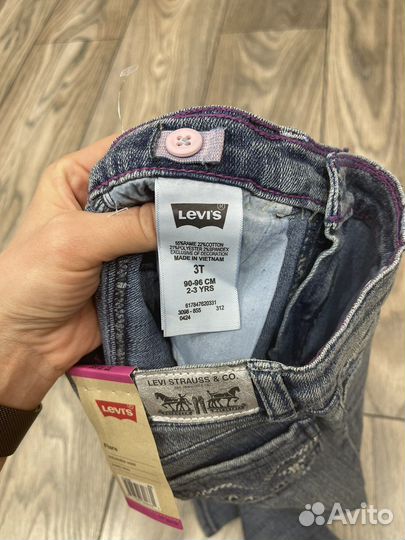 Джинсы levis новые