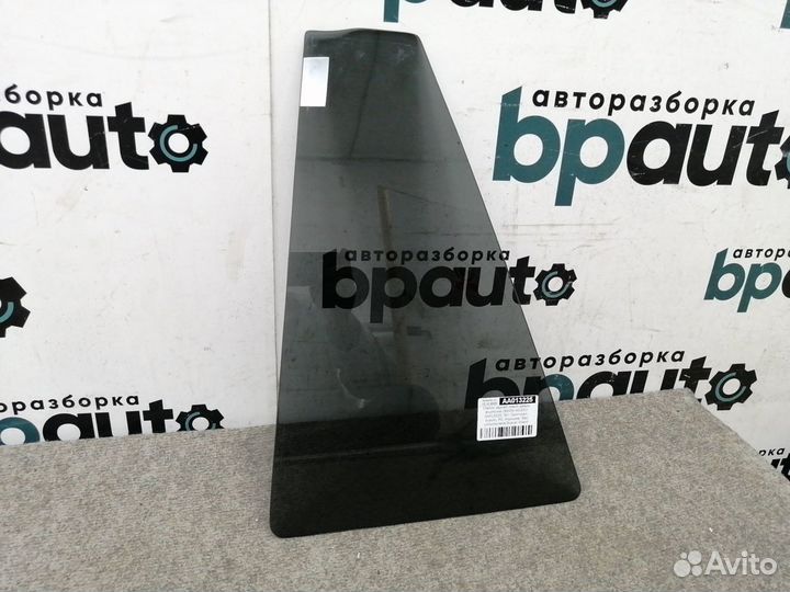 Стекло задней левой двери форточка 84556-65J20
