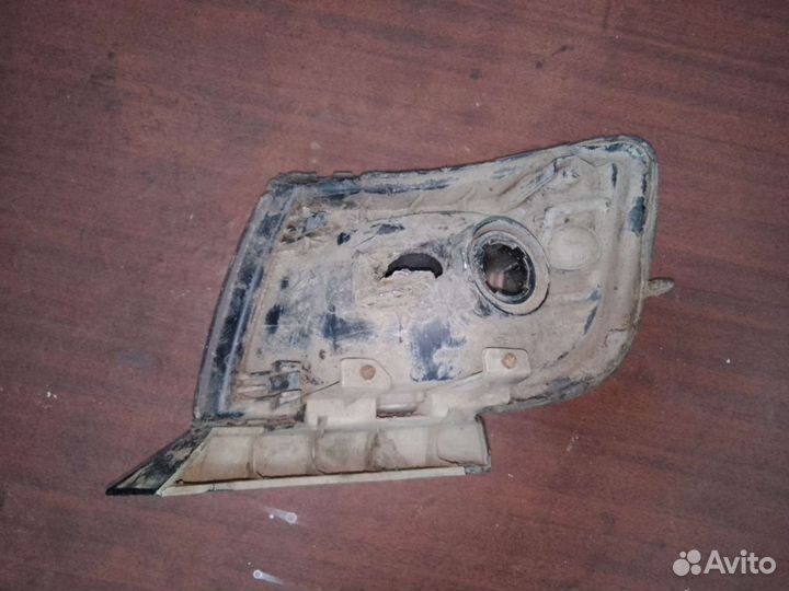 Поворотник правый Mitsubishi RVR 1