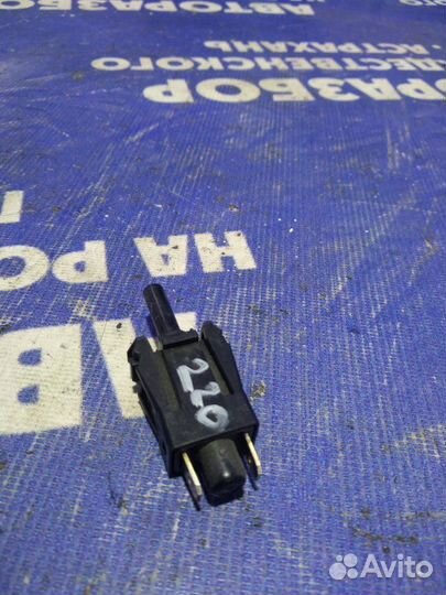 Датчик Mercedes-Benz W220 седан M112.972 2003