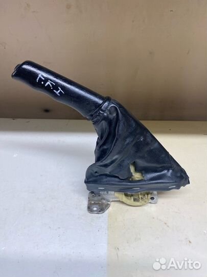 Ручник Ford Focus 1 седан cdda 2005