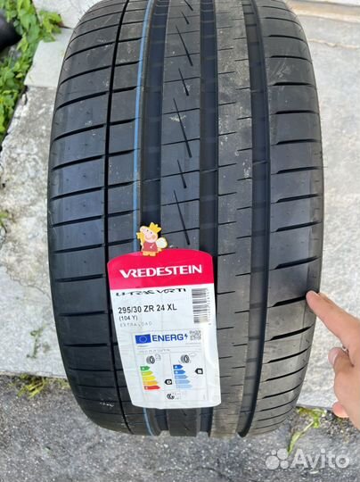 Vredestein Ultrac Vorti 295/30 R24 105Y