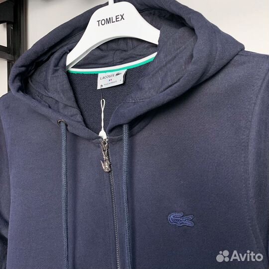 Хиди на замке Lacoste