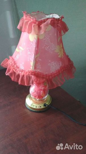 Лампа настольная