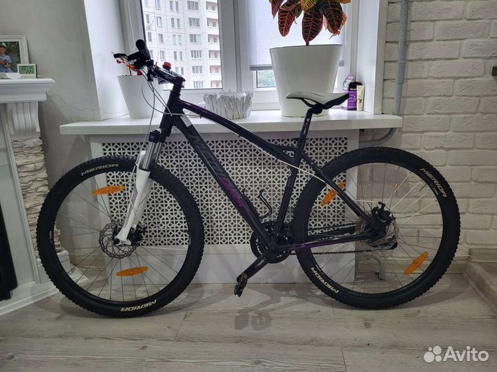 Велосипед Merida Juliet 27.5 рама 18.5