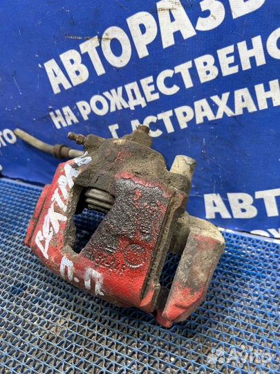 Передний правый суппорт Opel Vectra B седан 1998