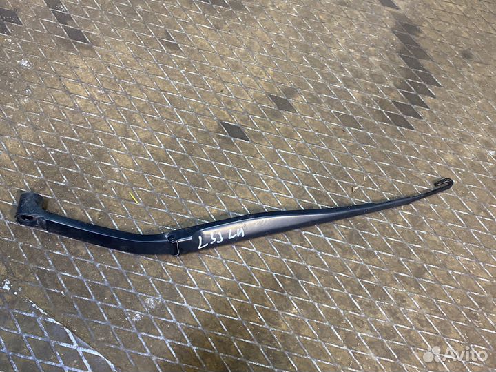Поводок стеклоочистителя левый Ниссан teana L33