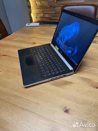 Ноутбук HP 14 i5-8250U1,6Ghz, 32Gb, 1,25TB