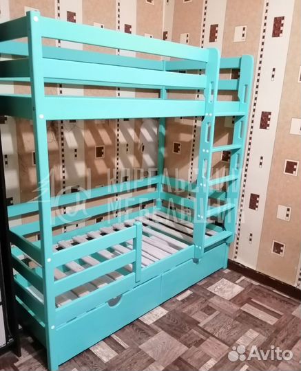 Кровать двухъярусная 