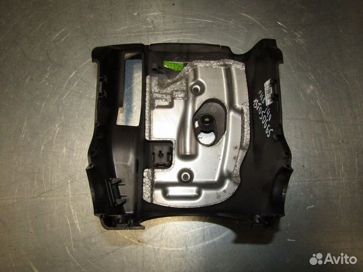 Кожух рулевой колонки нижний i40 2011