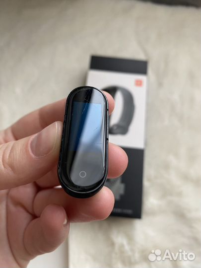 Фитнес браслет xiaomi mi band 4
