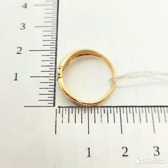 Золотое кольцо с камнем 17р